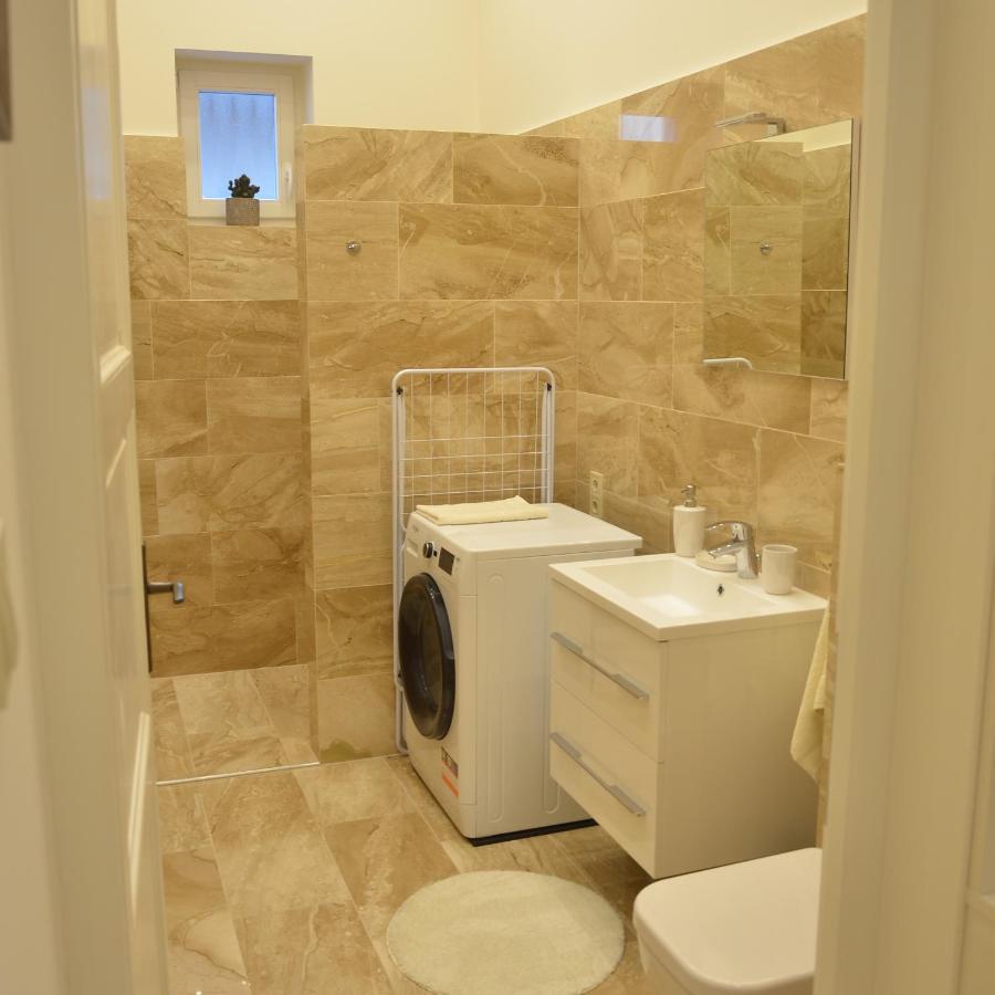Elegant Apartman Eger Exteriér fotografie