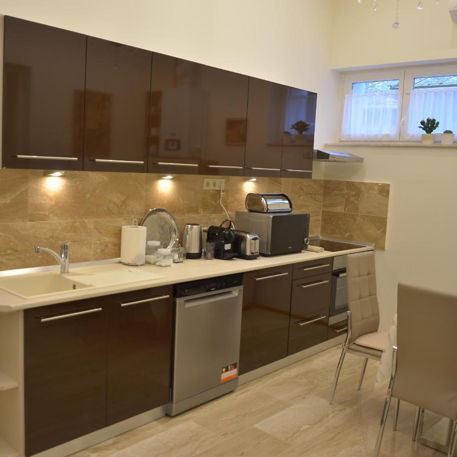 Elegant Apartman Eger Exteriér fotografie